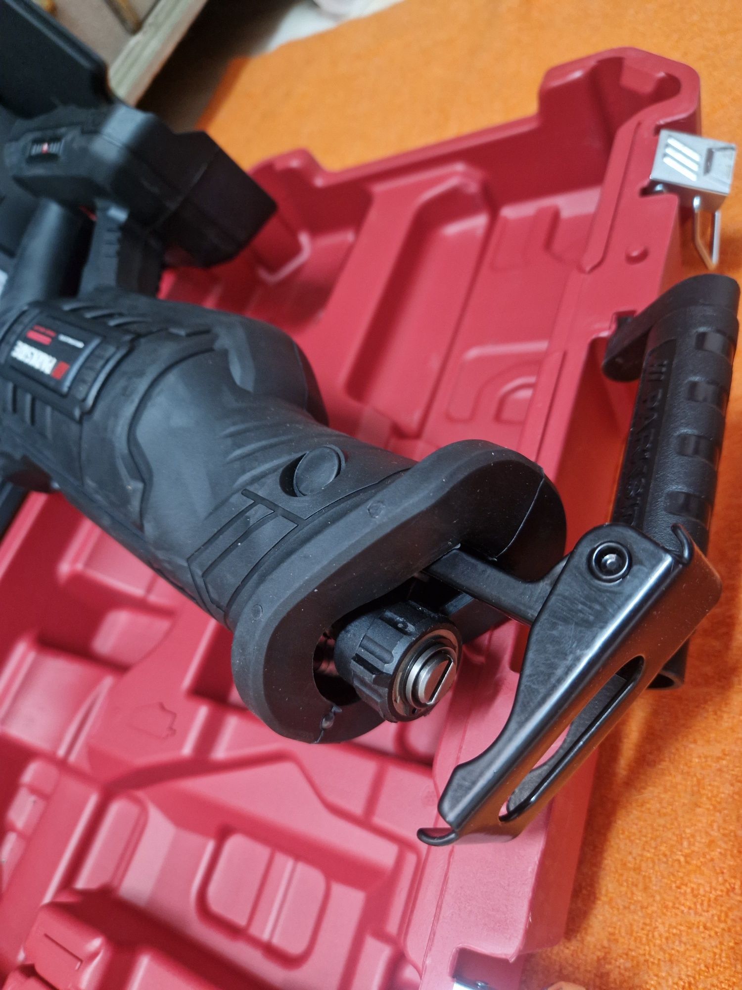 Serrote/Serra sabre Parkside Performance 40 V