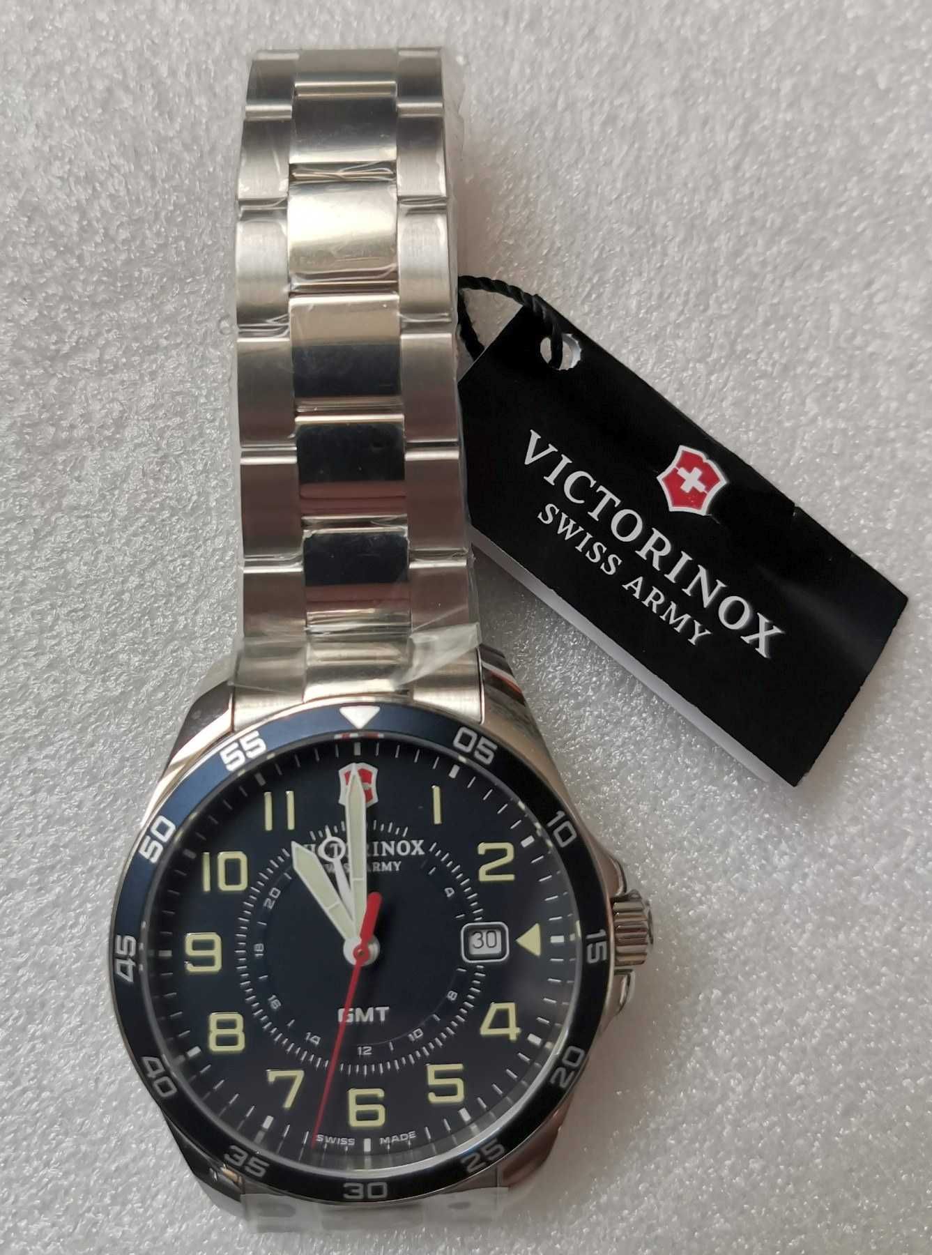 Новий швейцарський годинник Victorinox Swiss Army Fieldforce GMT