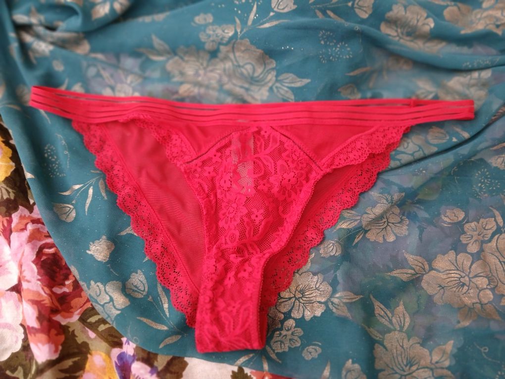 Majtki r. XL Hunkemöller