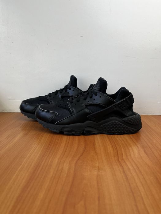 Кроссовки Nike Air Huarache размер 36 оригинал спортивные чёрные run
