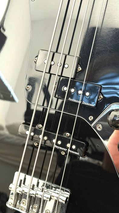 Fender Jaguar Bass + Seymour Duncan upgrade