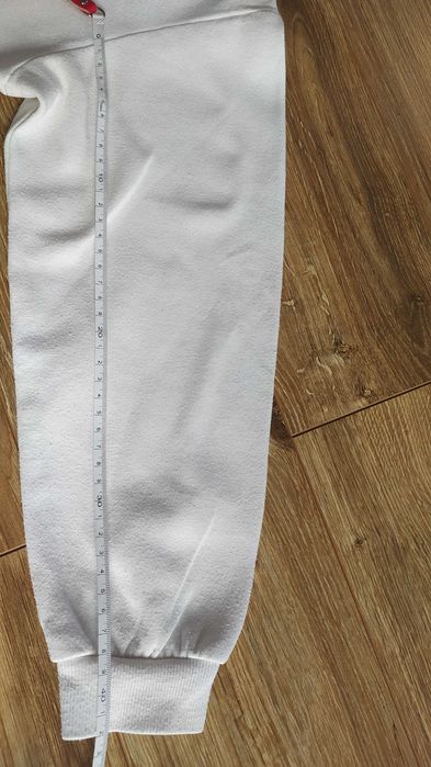 Komplet bluza + spodnie dresowe dla dziewczynki 10 lat