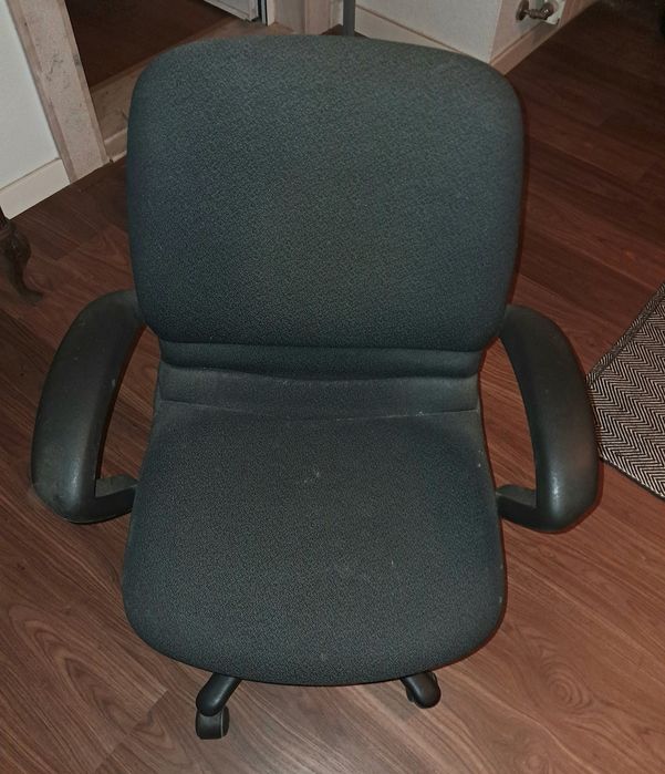 Cadeira de escritório com rodas