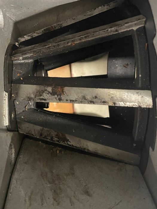 RĘBAK Rozdrabniacz DO GAŁĘZI 2500W 230kgh AXT25TC AXT 25 BOSCH-Wysyłka