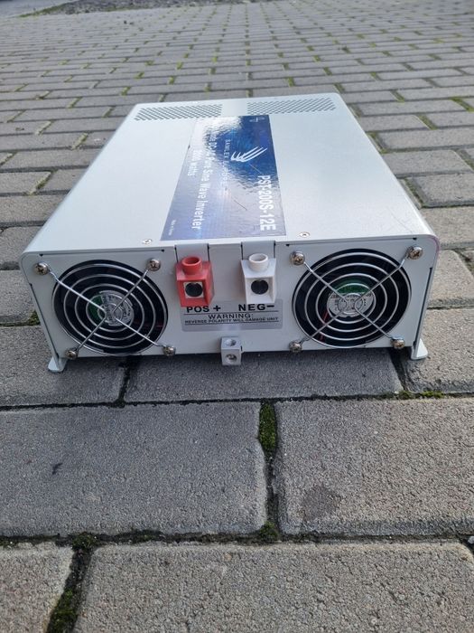 Інвертор 12 в на 220в 2000 w Перетворювач струму