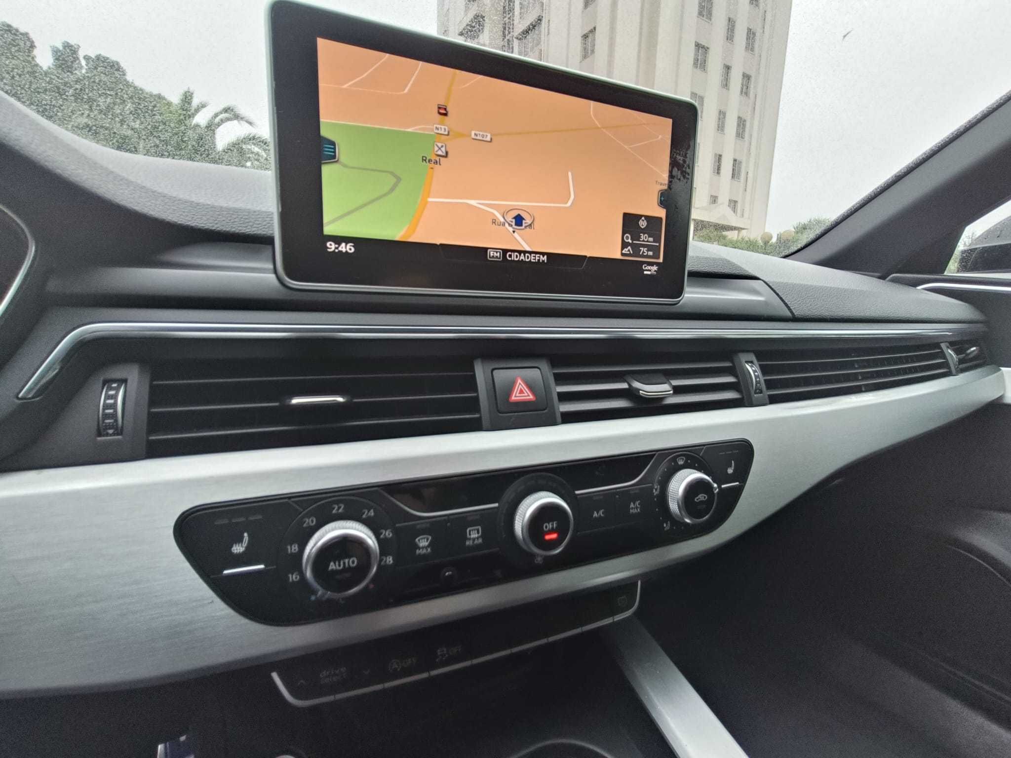 Audi A4 Avant 2.0 S-Tronic Sline190cv / 2016