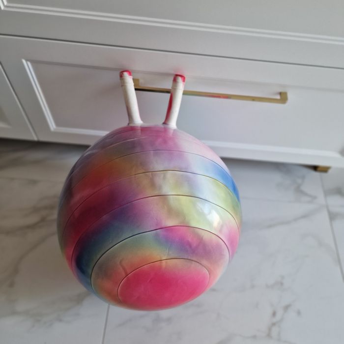 Piłka do skakania dla dziecka Kangur