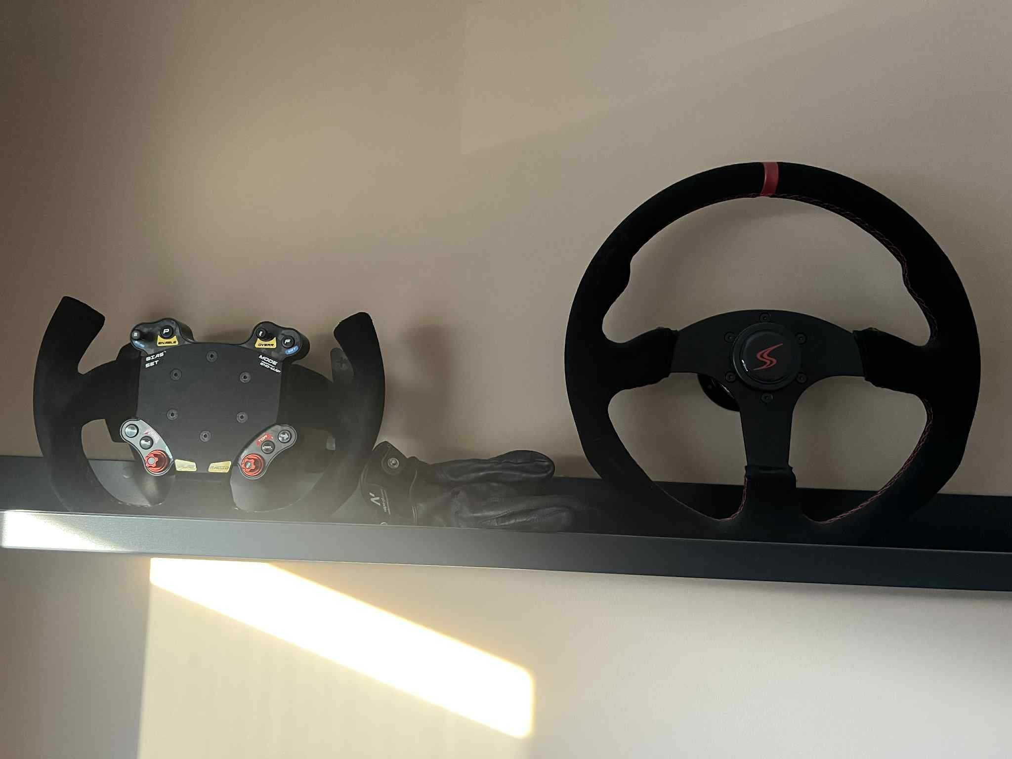 Profesjonalny zestaw SimRacing Simucube + Simtrecs + triple screen