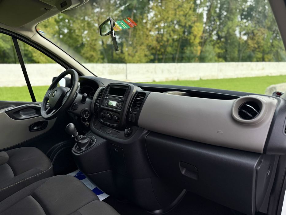 Renault Trafic 9-місць ПАСАЖИР