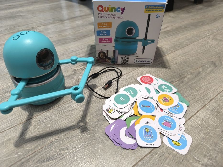 Робот митець Quincy