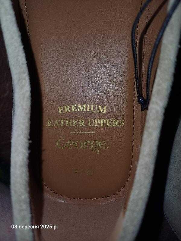 Замшеві мокасини George