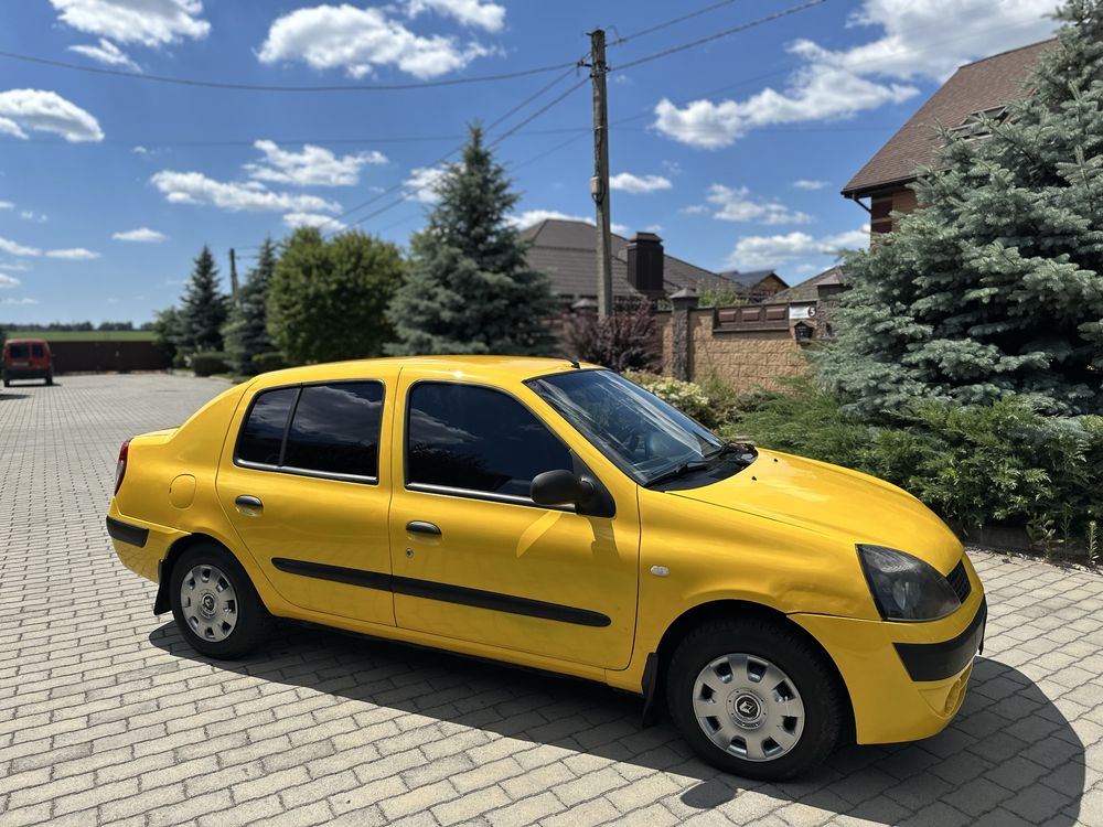 Renault Clio Symbol 2005 року газ/бензин