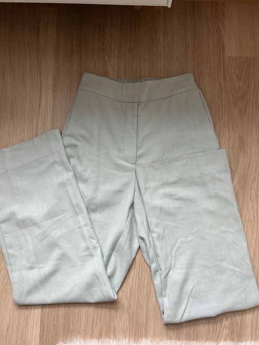 Szerokie spodnie materialowe