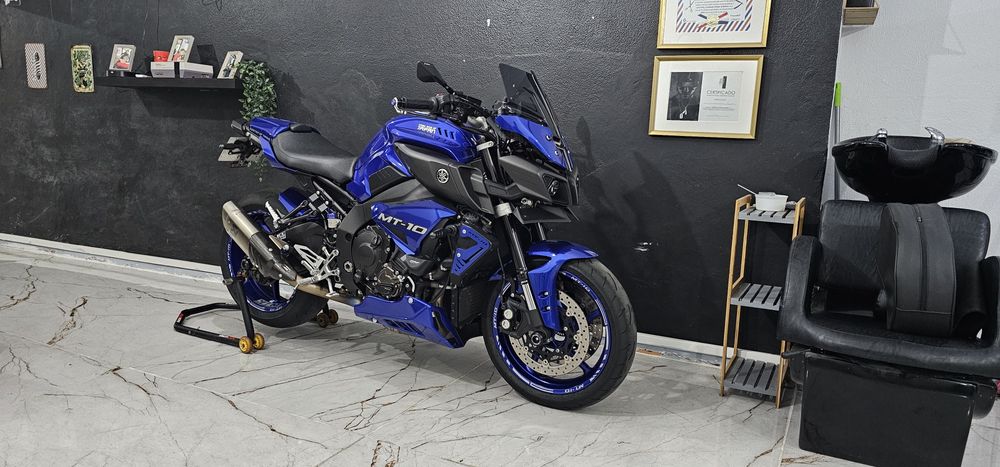 Yamaha mt-10 2017 (aceito retoma de carro de valor inferior )