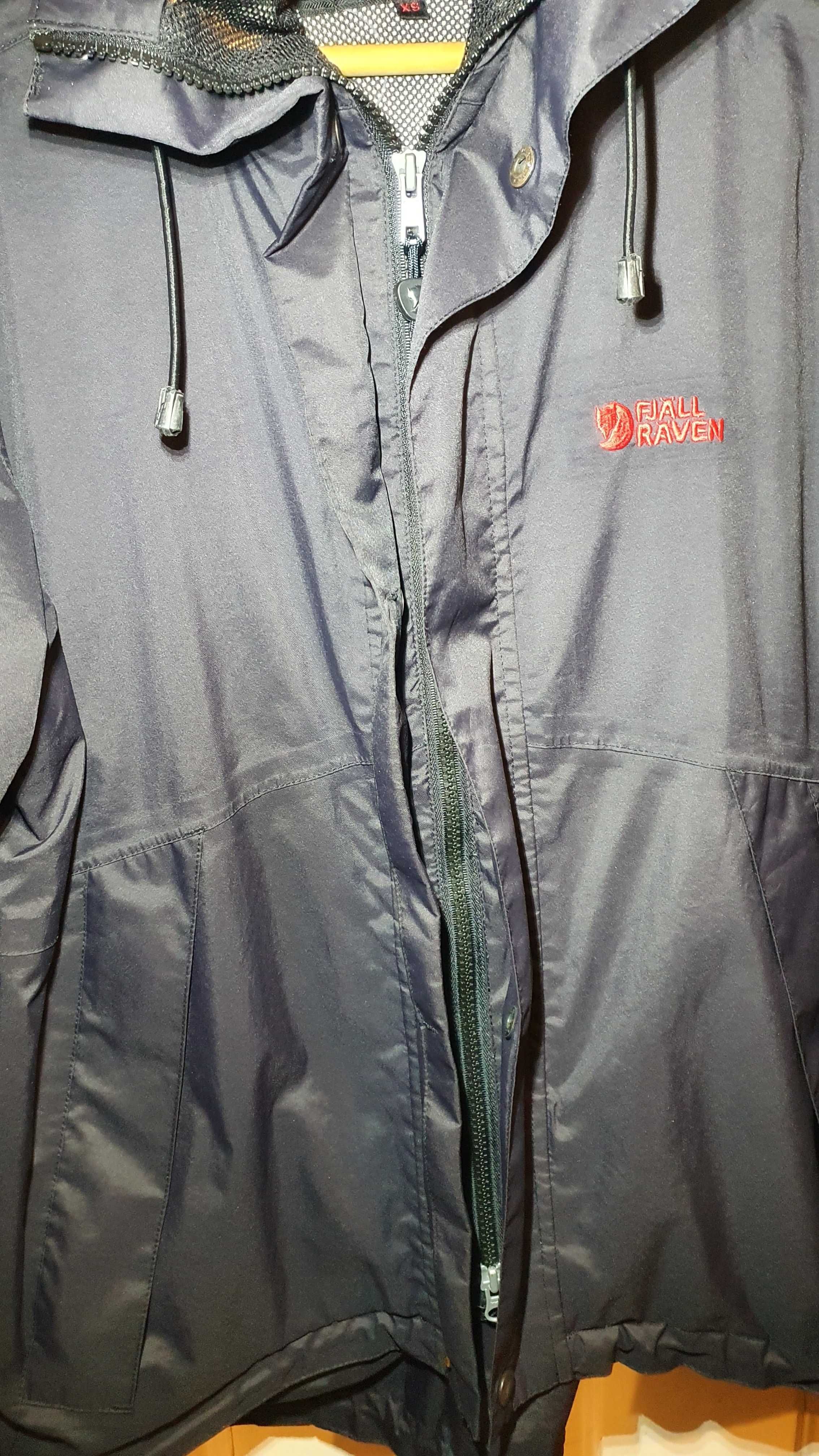 Kurtka Fjallraven przeciwdeszczowa czarna rozm XS/S jak The North Face