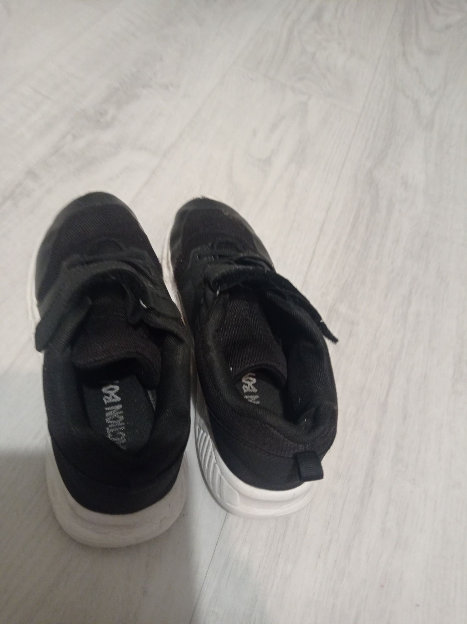 Buty sportowe action boy rozmiar 38