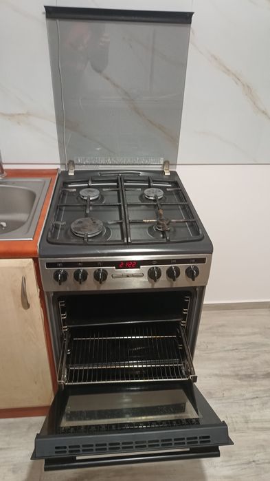 Kuchenka gazowa Amica z elektrycznym piekarnikiem