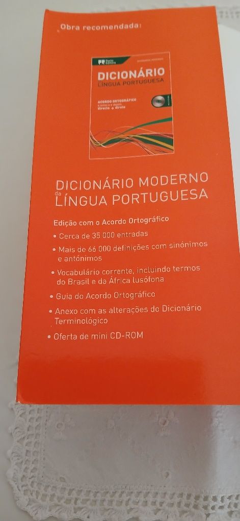 Dicionário Inglês-Português e Português-Inglês