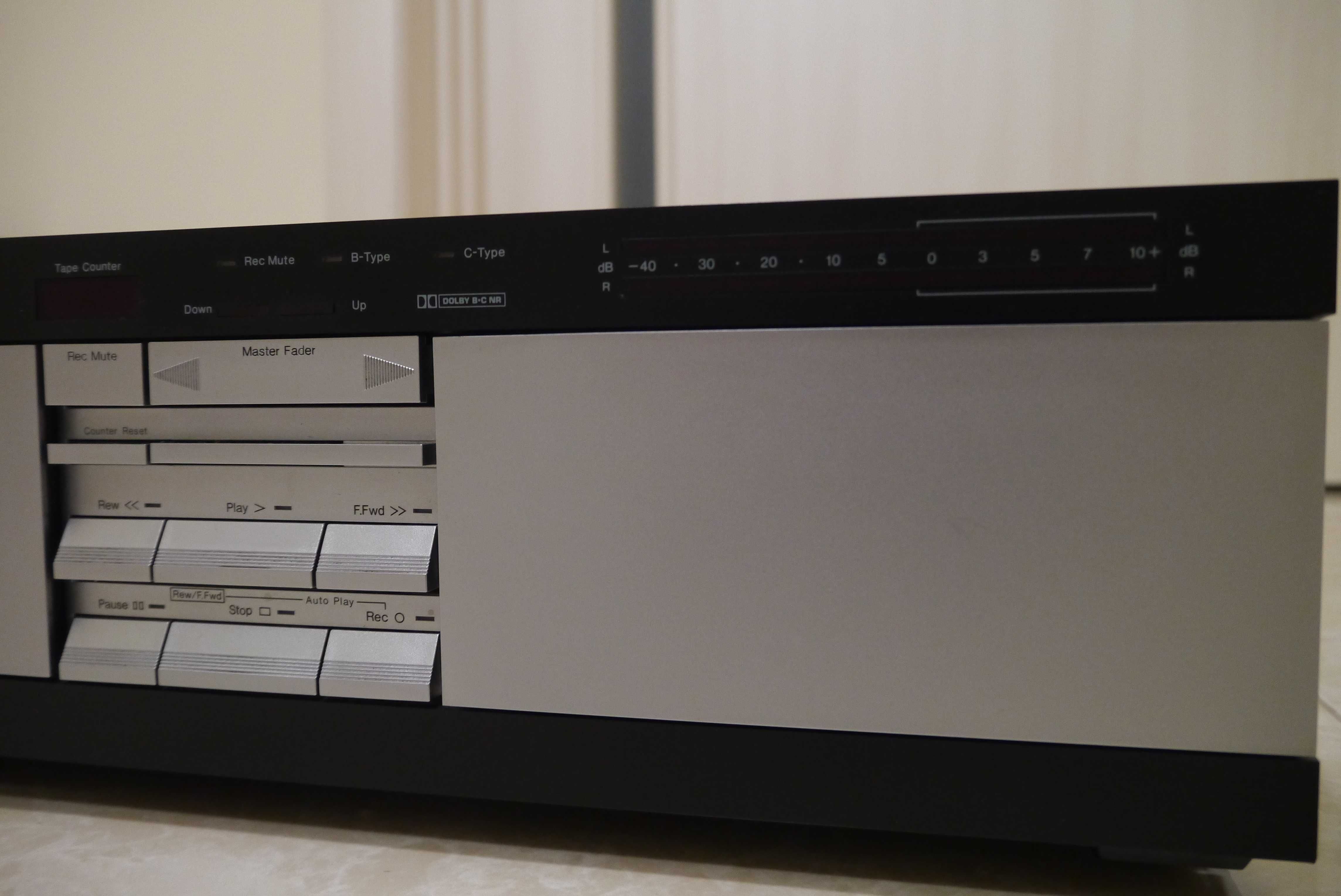 Касетна дека NAKAMICHI LX-3 у колекційному стані!