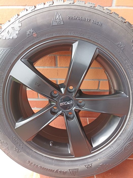 Диски 7J R17 H2 5/114.3 /ЕТ-50/ЦО-67.1