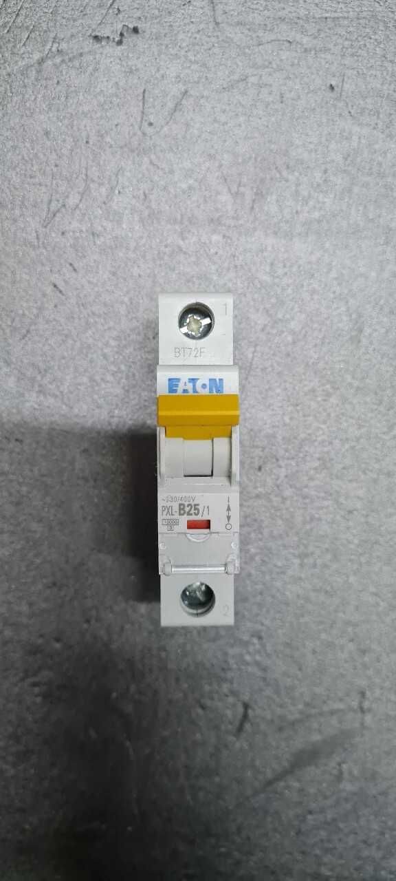 Wyłącznik naprądowy / bezpiecznik Eaton B25 1p. PXL-B25/1