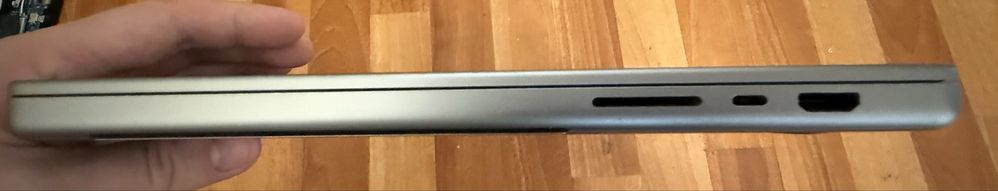 Macbook Pro a2485 M1