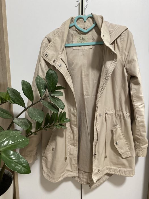 Куртка жіноча осіння