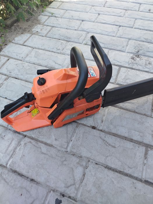 Продам бензопилу