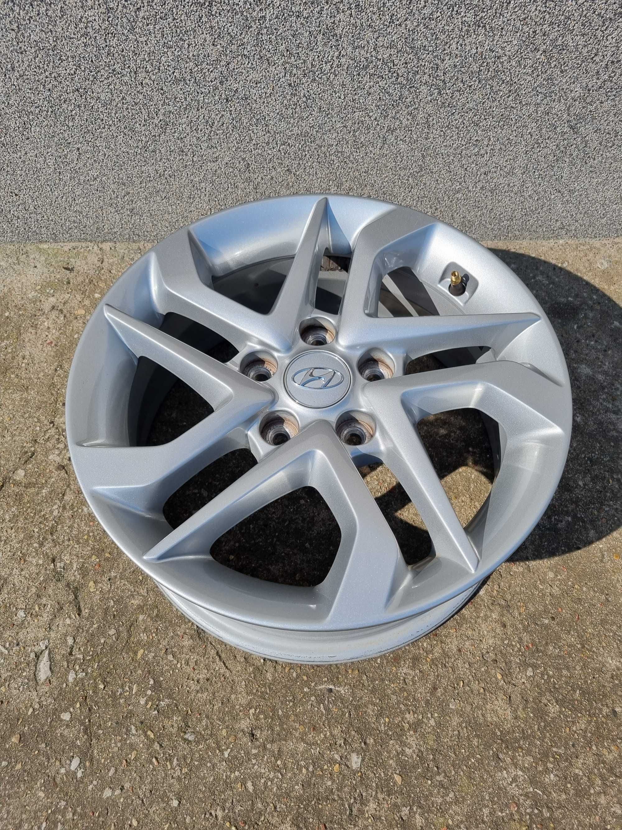 FELGA ALUMINIOWA 5x114,3 R16" 6,5Jx ET45 Hyundai Tucson SZT TPMS FA46