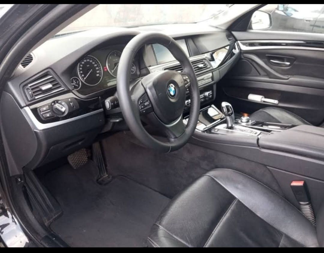 Bmw 520d caixa automática impecavel