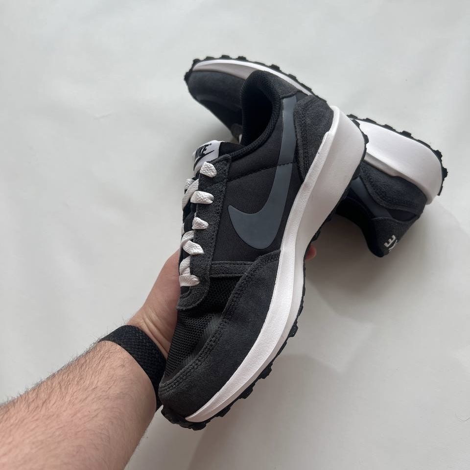 Кросівки Кроссовки Nike Waffle Debut Shoes Black / Off Noir FJ4195-001