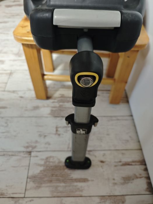 Nosidełko Maxi Cosi z bazą ISOFIX