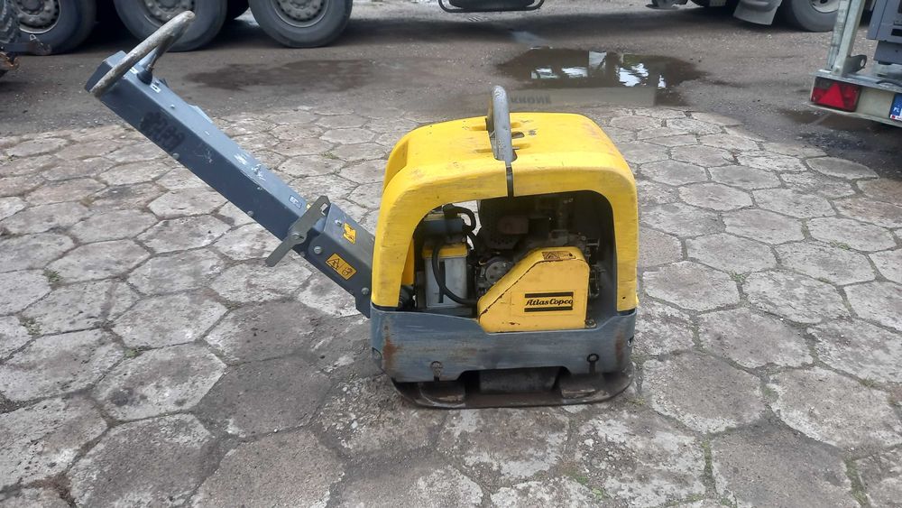 zagęszczarka wibropłyta atlas copco lg300 rok 2015 silnik hatz diesel