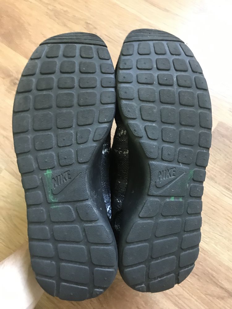 Кроссовки Nike Roshe One KJCRD размер 45, стелька 29