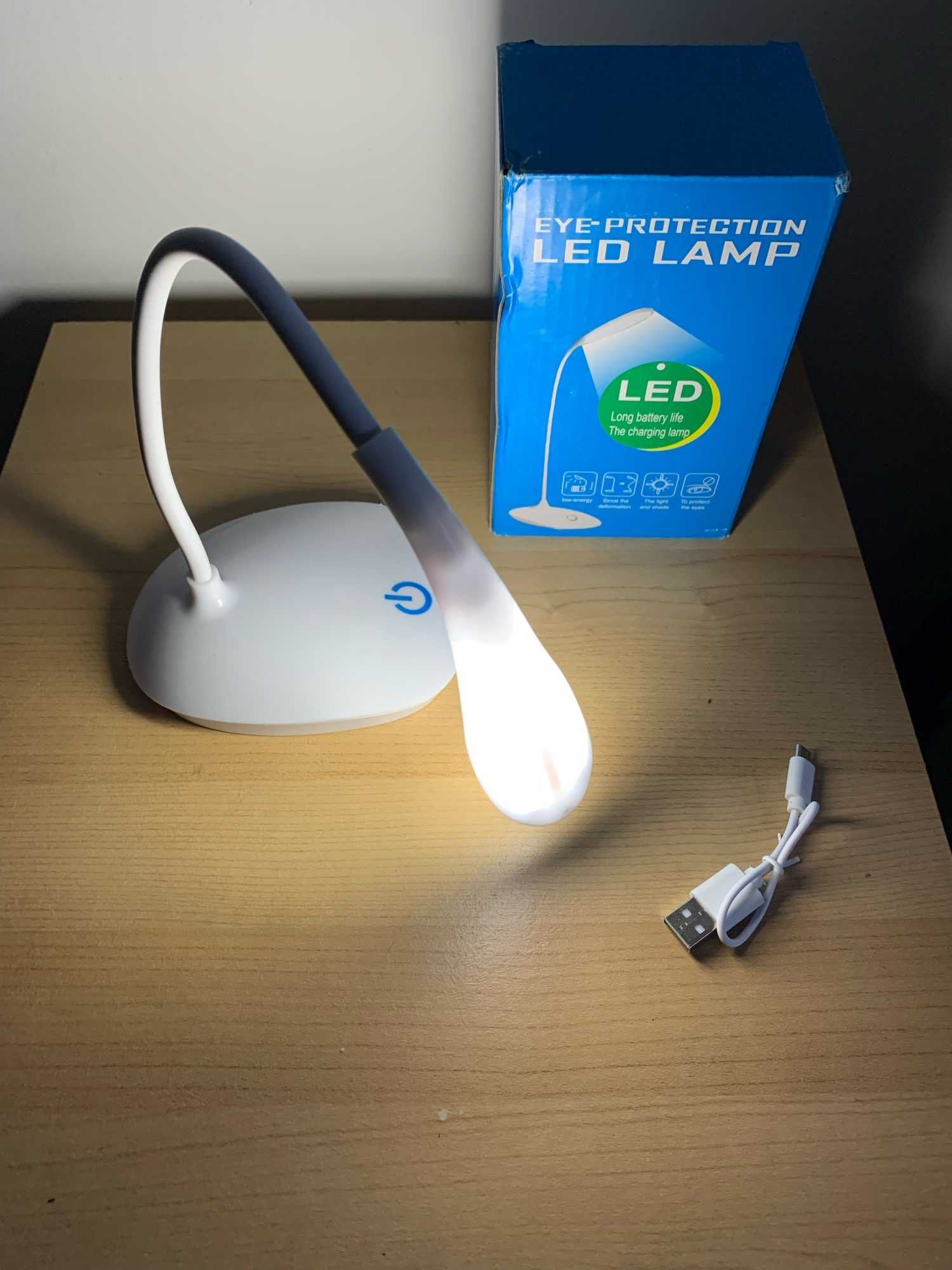 Лампа настольная светодиодная аккумуляторная с сенсорным управлен