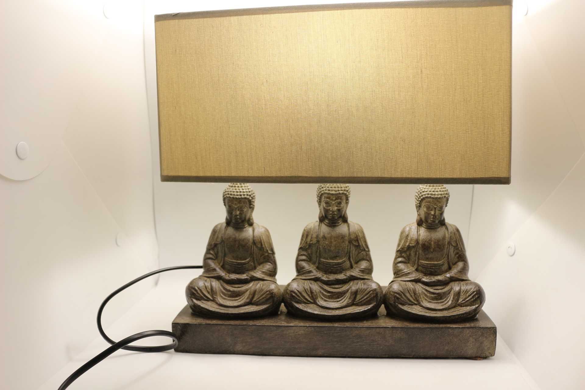 Candeeiro base 3 budas tons castanho estilo Oriental
