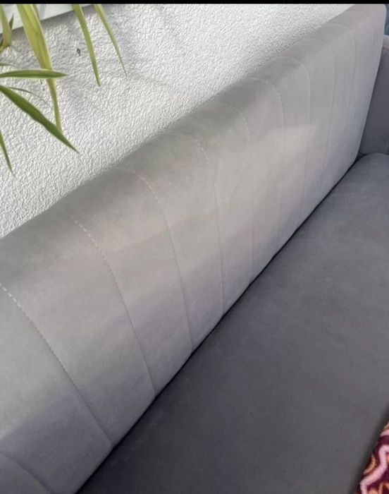 Диван в зону очікування