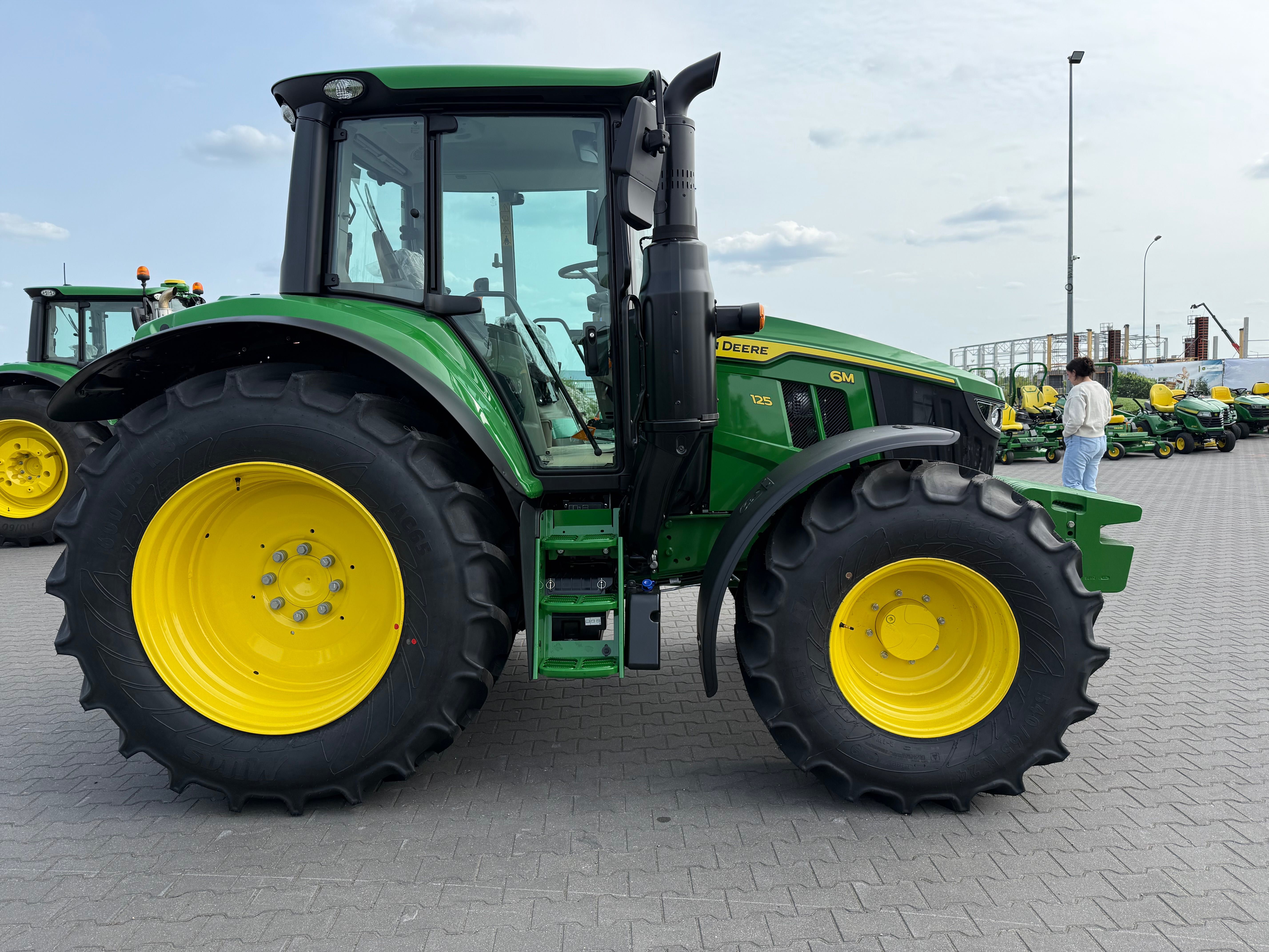 Wynajem*wypożyczenie NOWEGO ciągnika JOHN DEERE 6M 125 !