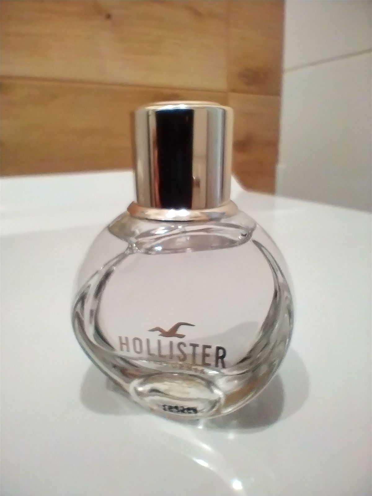 Hollister perfum