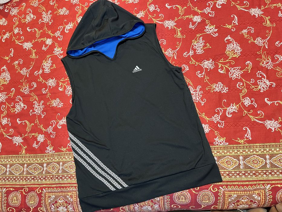 Спортивная безрукавка двухсторонняя Adidas