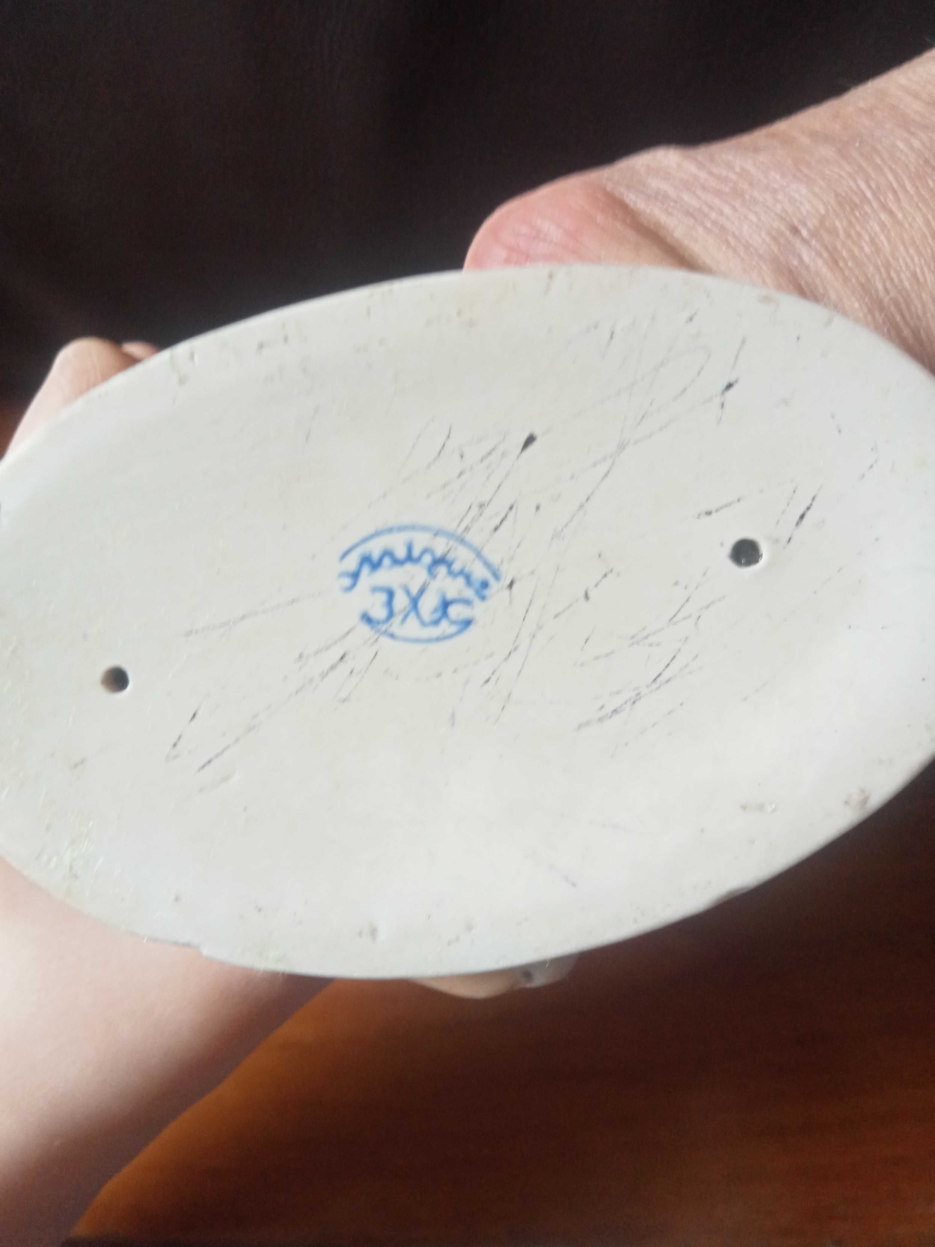 Figurka Porcelanowa Dziewczynka z Psem