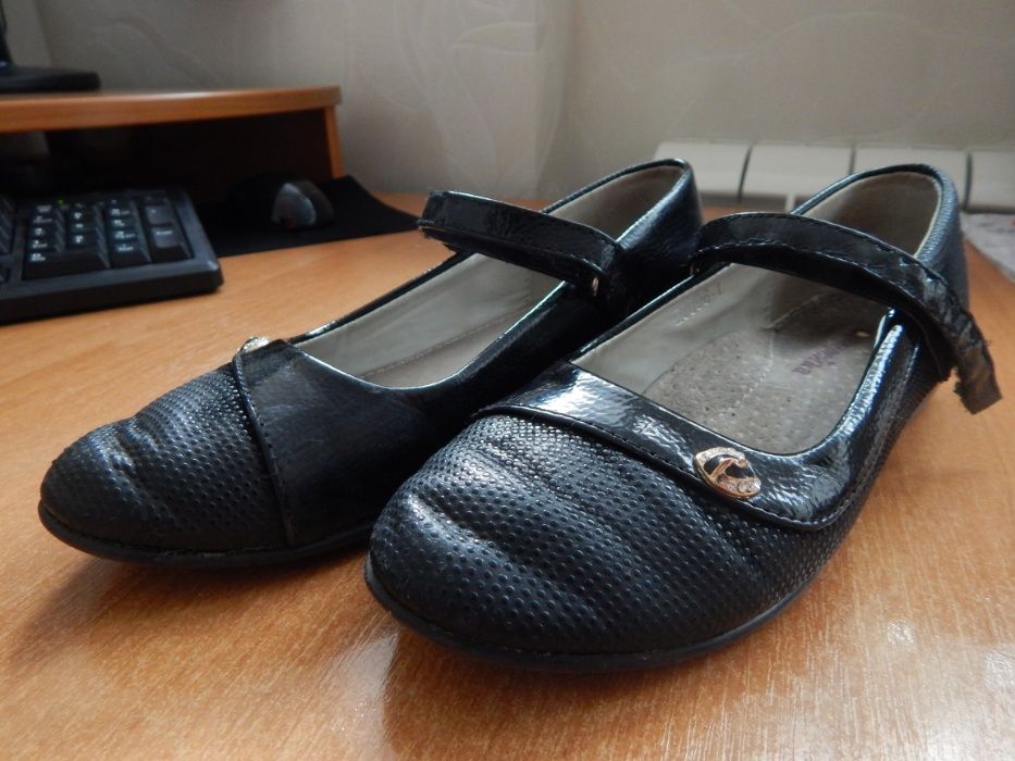 Кожаные школьные туфли на девочку 33-34 размер 19,5 см по стельке