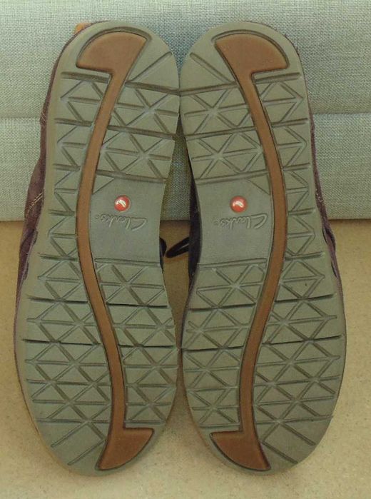 Продам ботинки clarks 39 размера, стелька 25,5см Оригинал