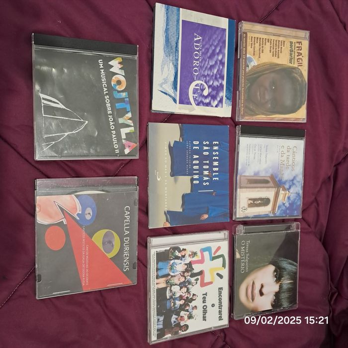 Colecção CDs e DVDs variados