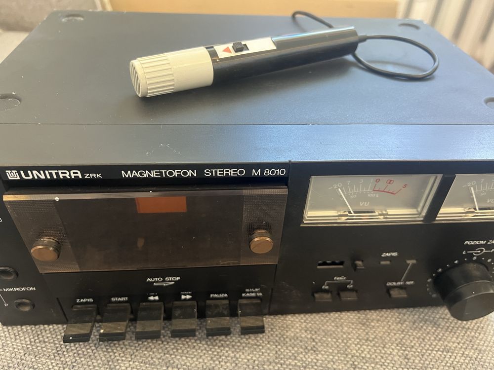 Magnetofon Unitra M8010 z mikrofonem