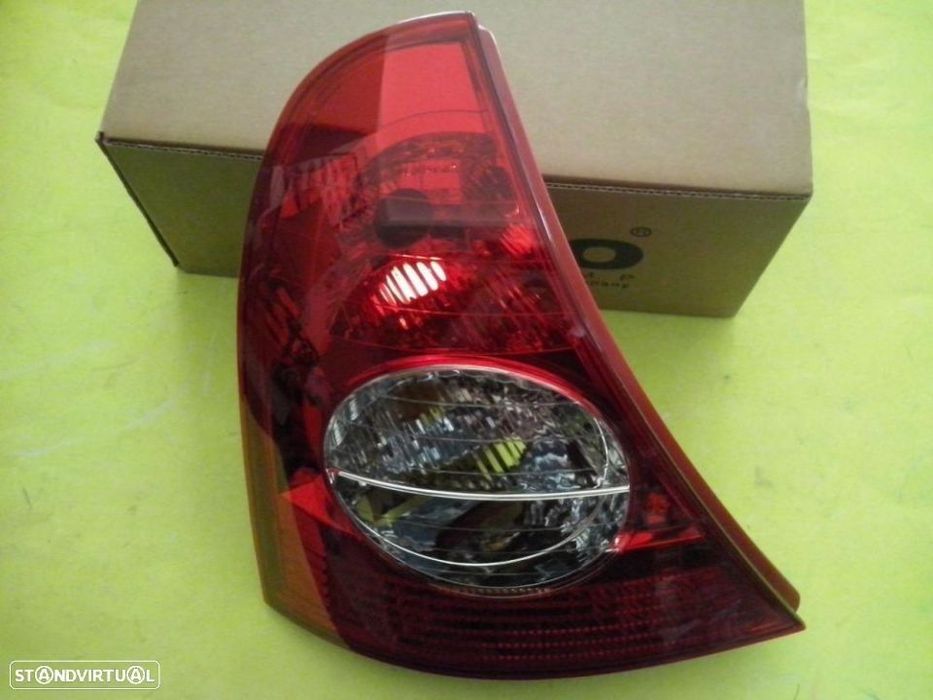 Farolins de trás Renault Clio II anos de 2001 até 2005 NOVOS