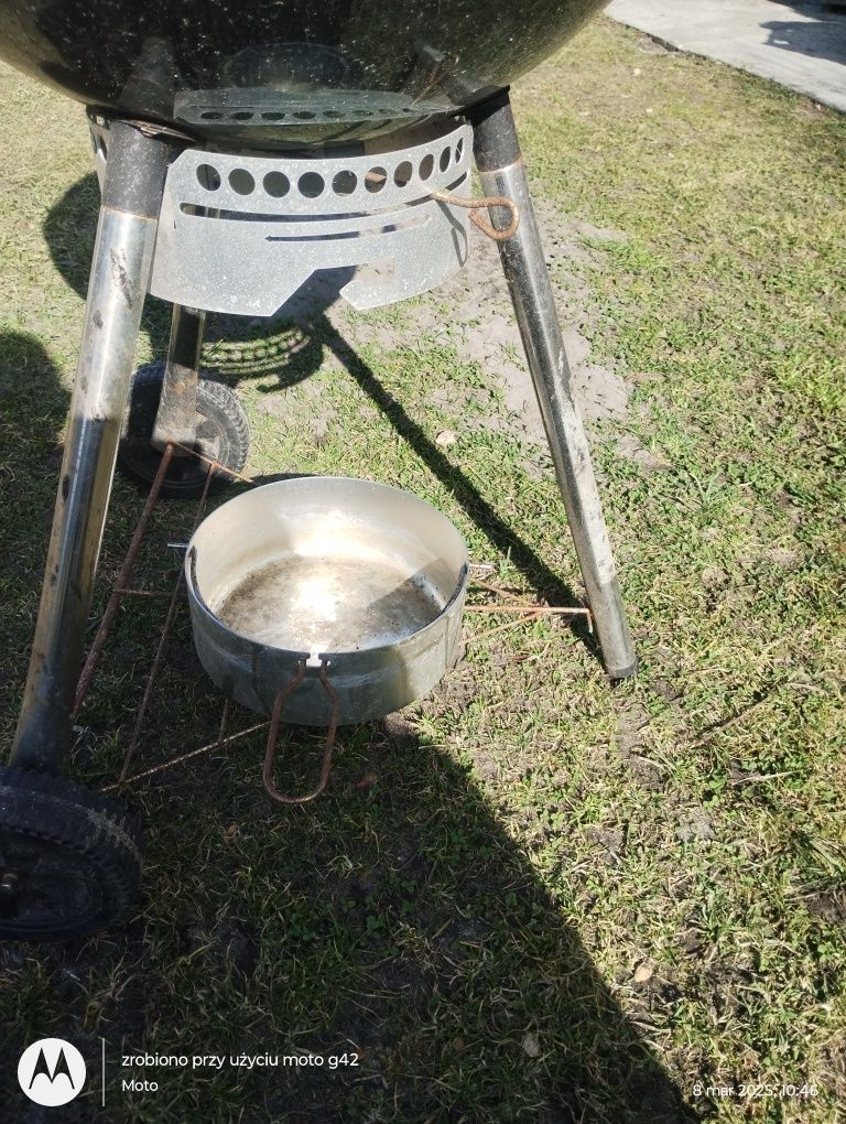 Grill węglowy ogrodowy