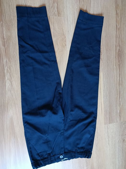Spodnie eleganckie chłopięce w rozmiar 128 Sinsay