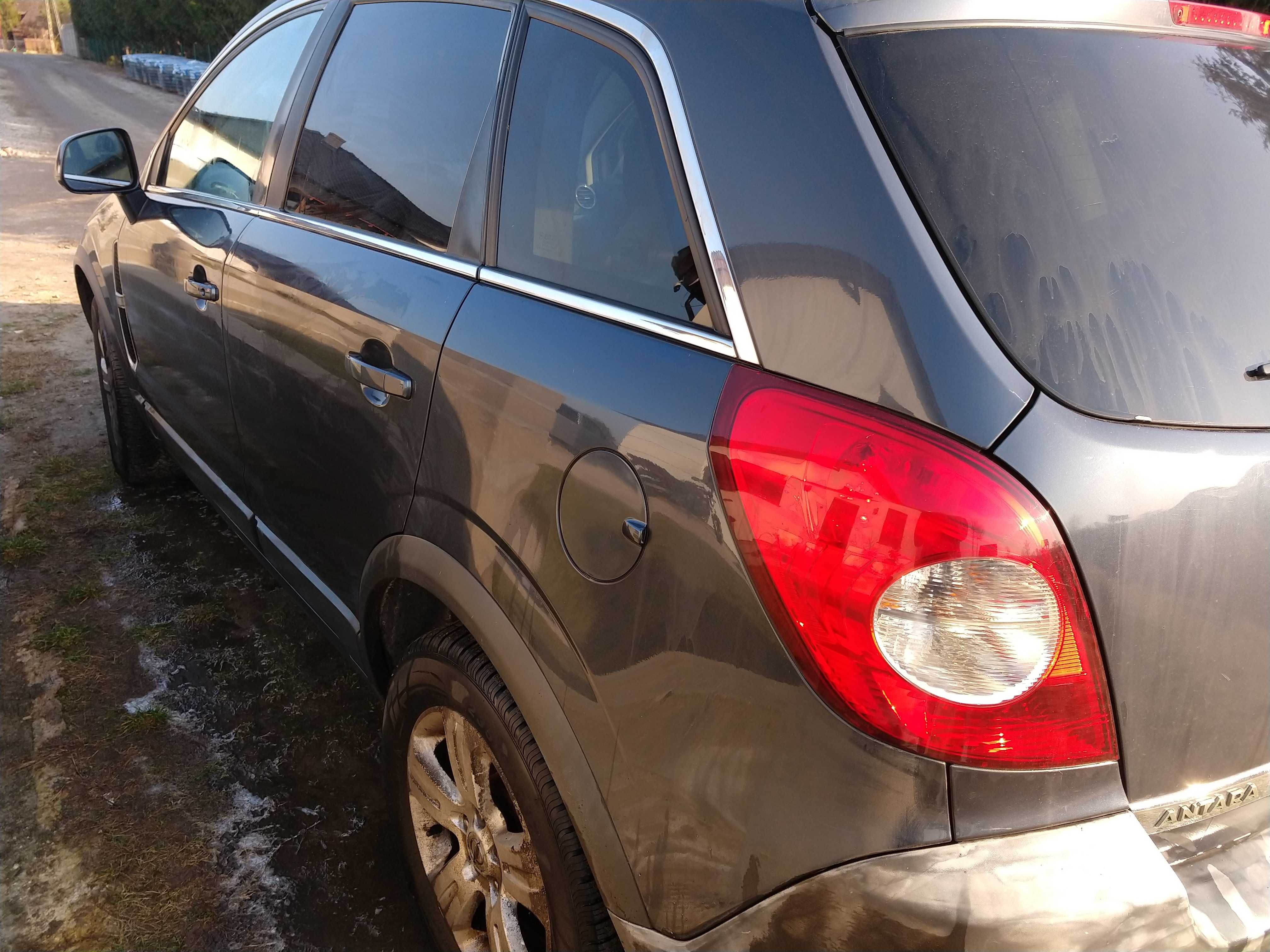 Opel Antara 4x4 benzyna