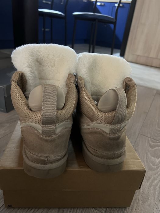 Ugg Lowmel пісочні